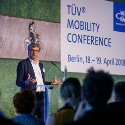 Bildbeispiel: Eventfotograf für TÜV Mobility Kongress in Berlin