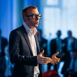 Bildbeispiel: Eventfotograf für TÜV Mobility Kongress in Berlin