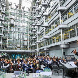 Bildbeispiel: Eventfotograf für Deutsche Energie-Agentur in Berlin