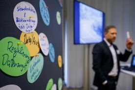 Bildbeispiel: Eventfotograf für TÜV Mobility Kongress in Berlin