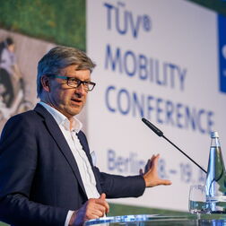 Bildbeispiel: Eventfotograf für TÜV Mobility Kongress in Berlin