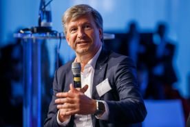 Bildbeispiel: Eventfotograf für TÜV Mobility Kongress in Berlin