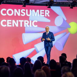 Bildbeispiel: Eventfotograf für SIGNIA B2B Veranstaltung in Berlin