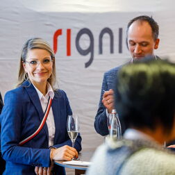 Bildbeispiel: Eventfotograf für SIGNIA B2B Veranstaltung in Berlin