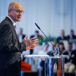 Bildbeispiel: Eventfotograf für TÜV Mobility Kongress in Berlin